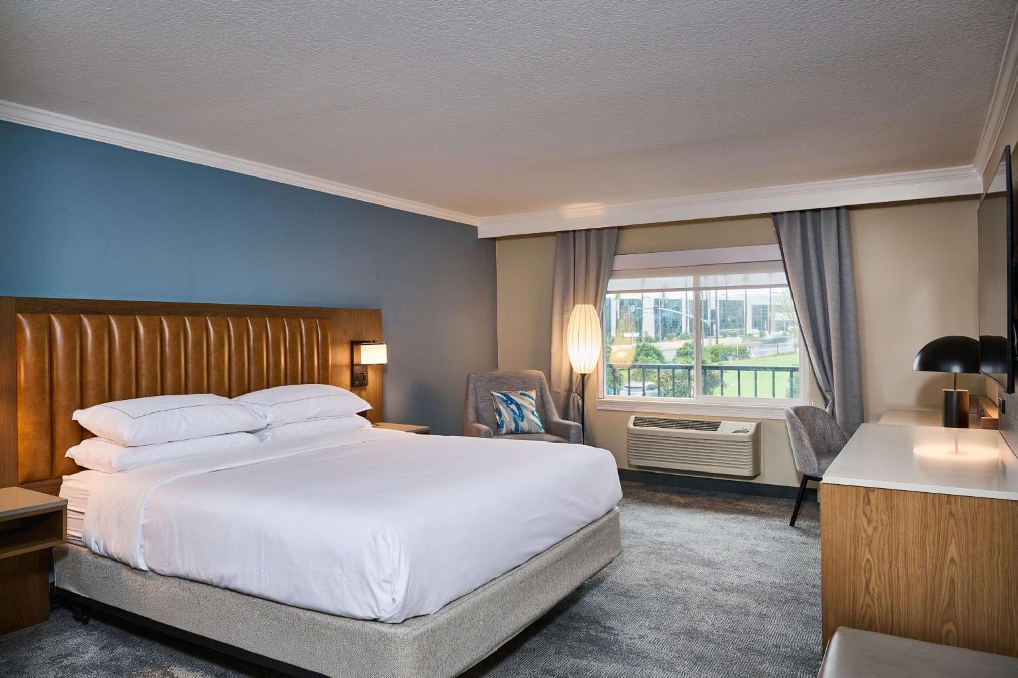 Doubletree By Hilton Chatsworth Los Angeles Esterno foto