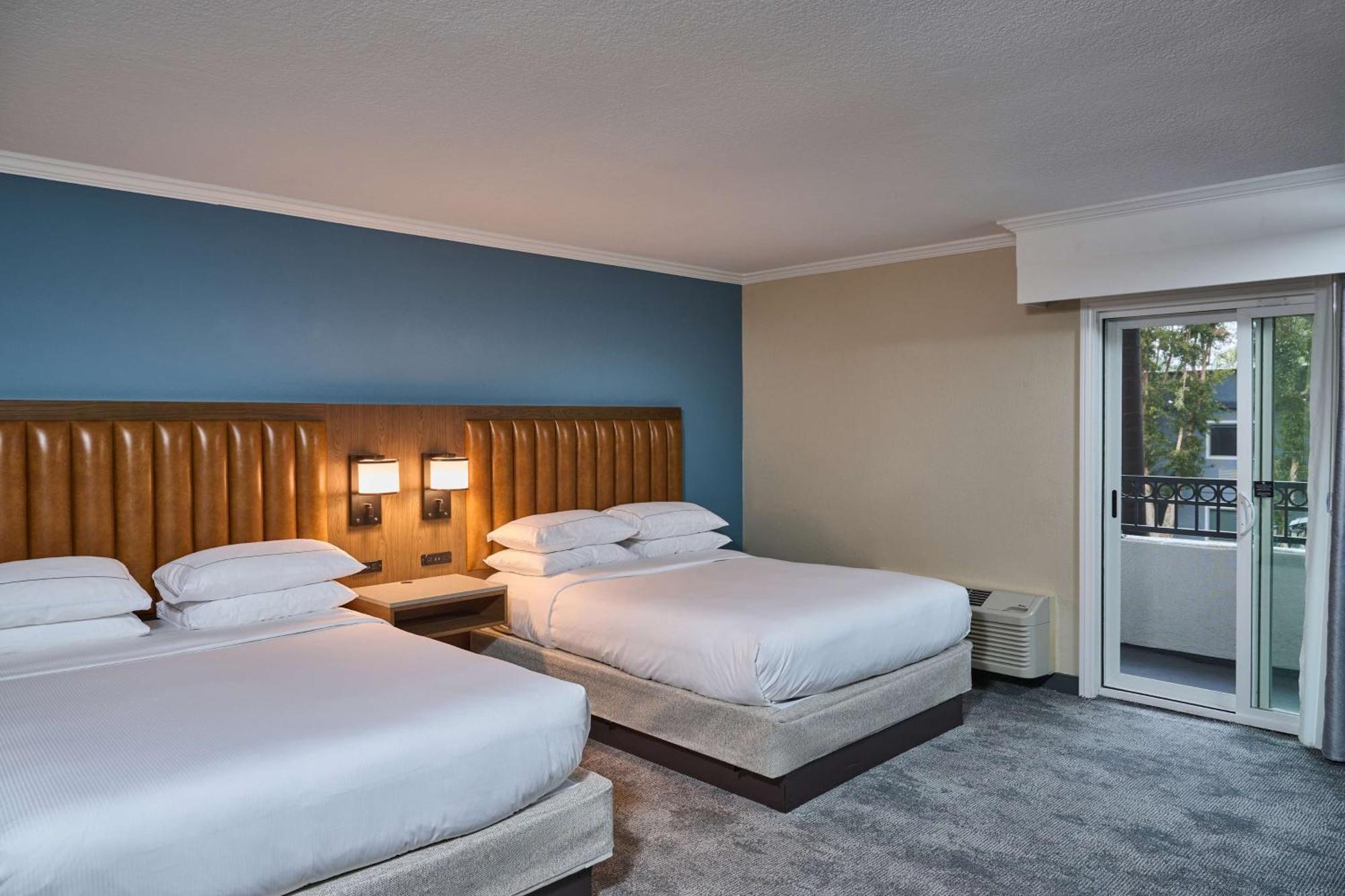 Doubletree By Hilton Chatsworth Los Angeles Esterno foto