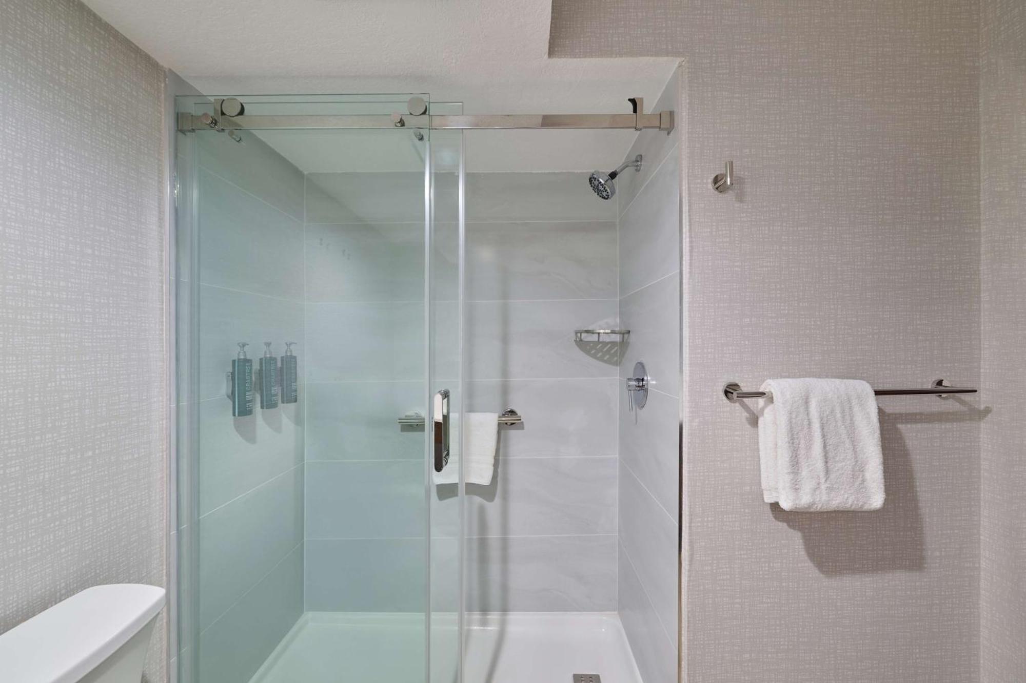 Doubletree By Hilton Chatsworth Los Angeles Esterno foto