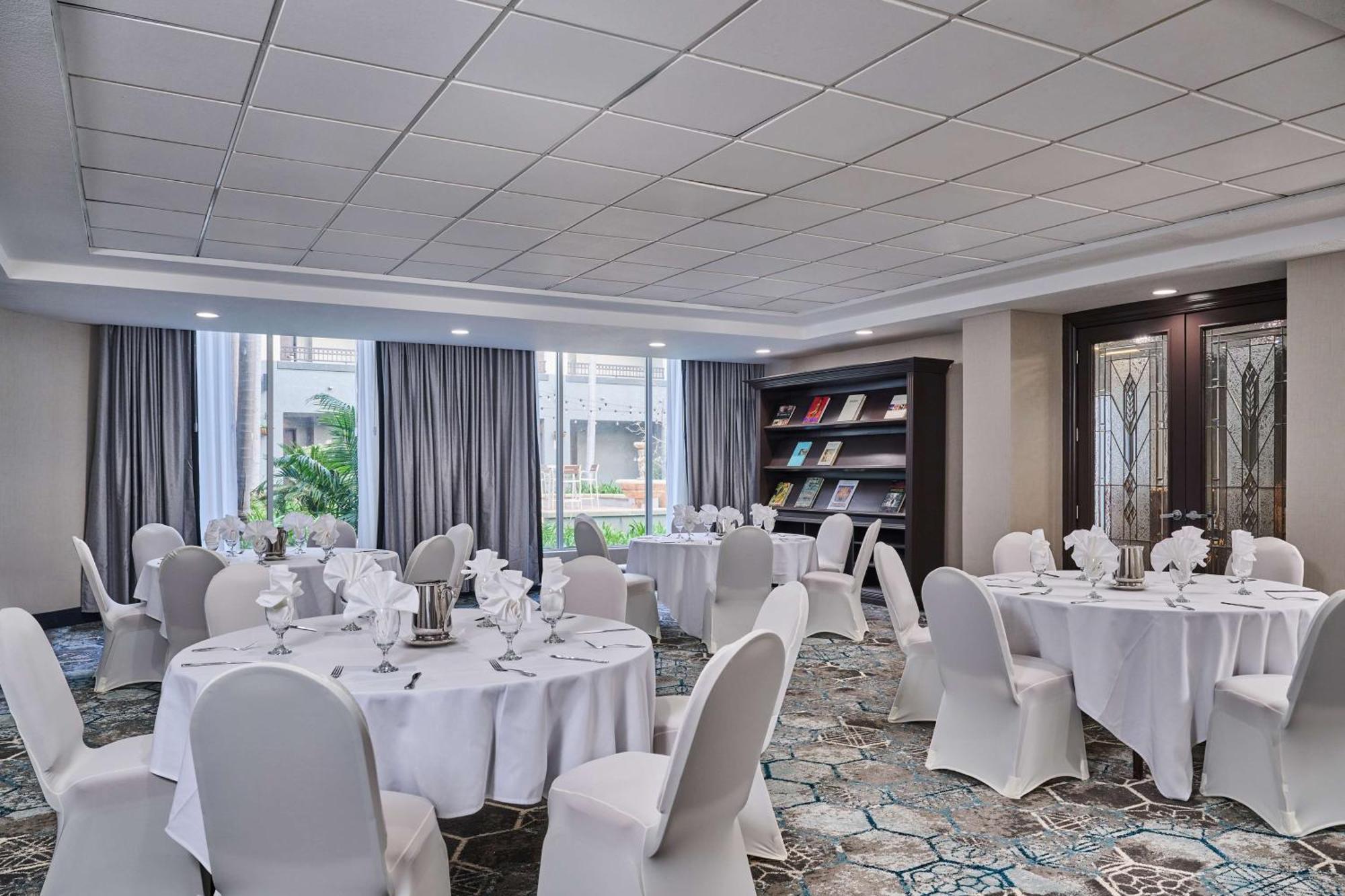 Doubletree By Hilton Chatsworth Los Angeles Esterno foto