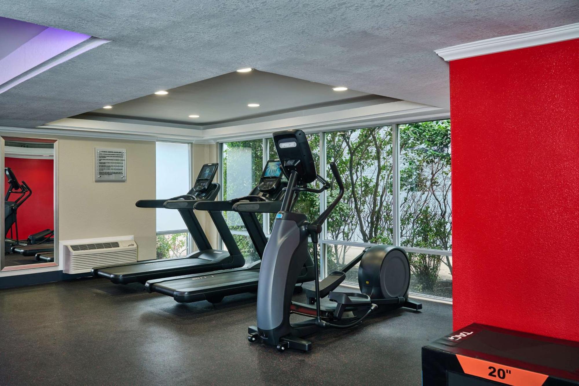 Doubletree By Hilton Chatsworth Los Angeles Esterno foto