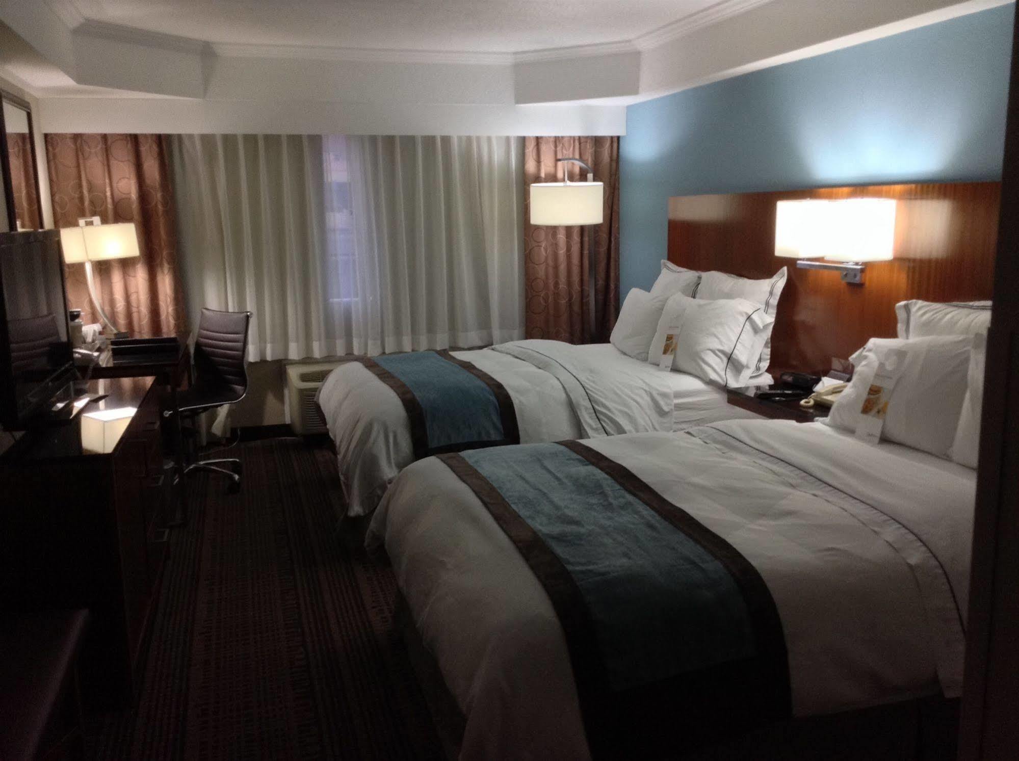 Doubletree By Hilton Chatsworth Los Angeles Esterno foto